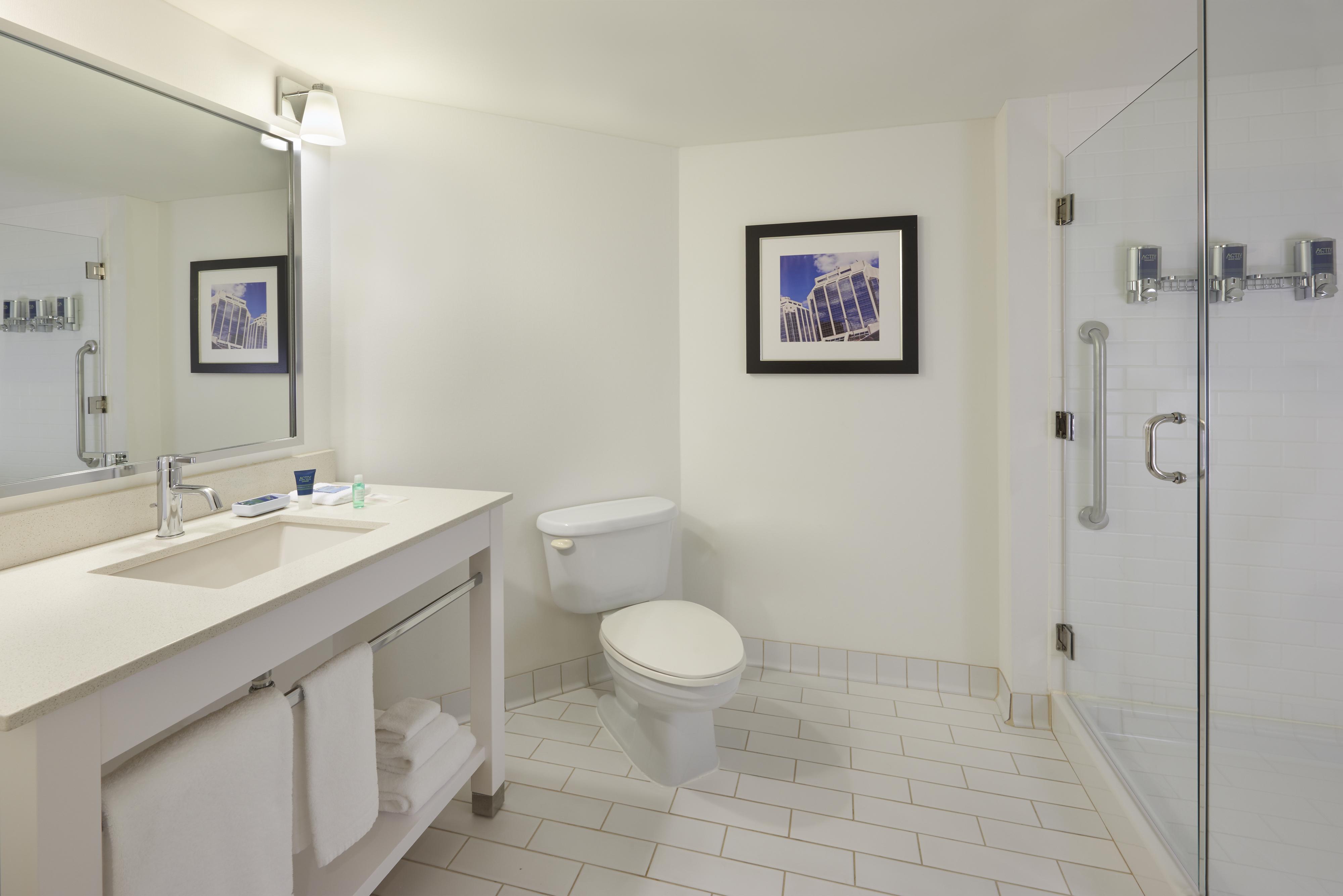 Four Points By Sheraton Halifax Exterior photo